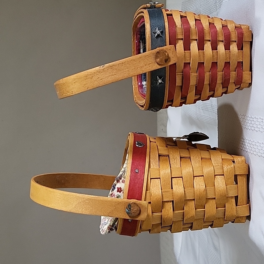 Longaberger Woven Baskets 2001 Inaugural Basket & 2002 Love Notes Basket &Liners - Picture 2 of 15
